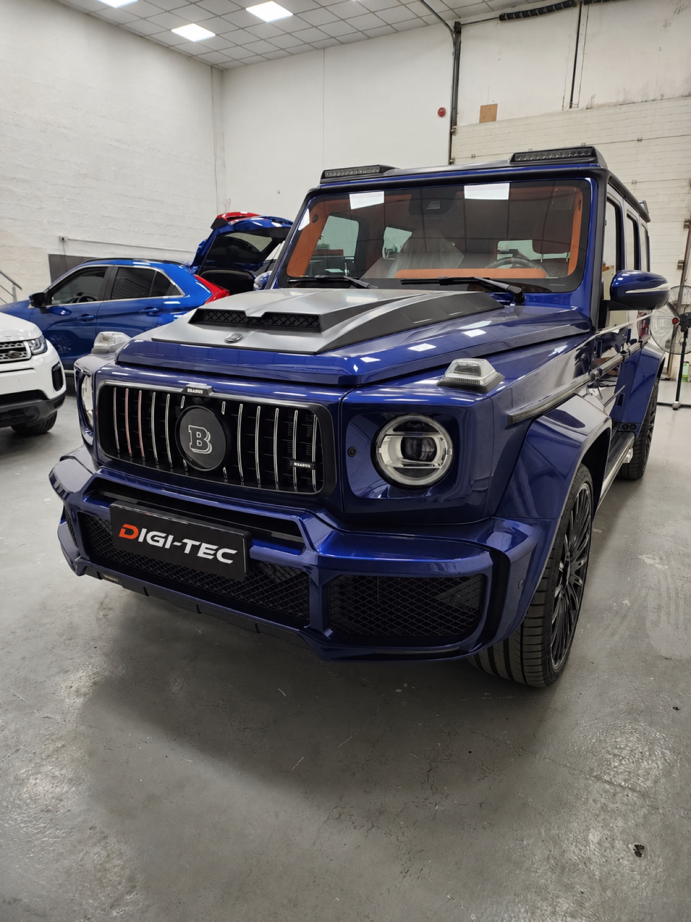 صورة من ورشة ديجي-تك لمقال دليل أفضل ورشة G63 to BRABUS G 800-Style Conversion in Dubai: Before & After في دبي