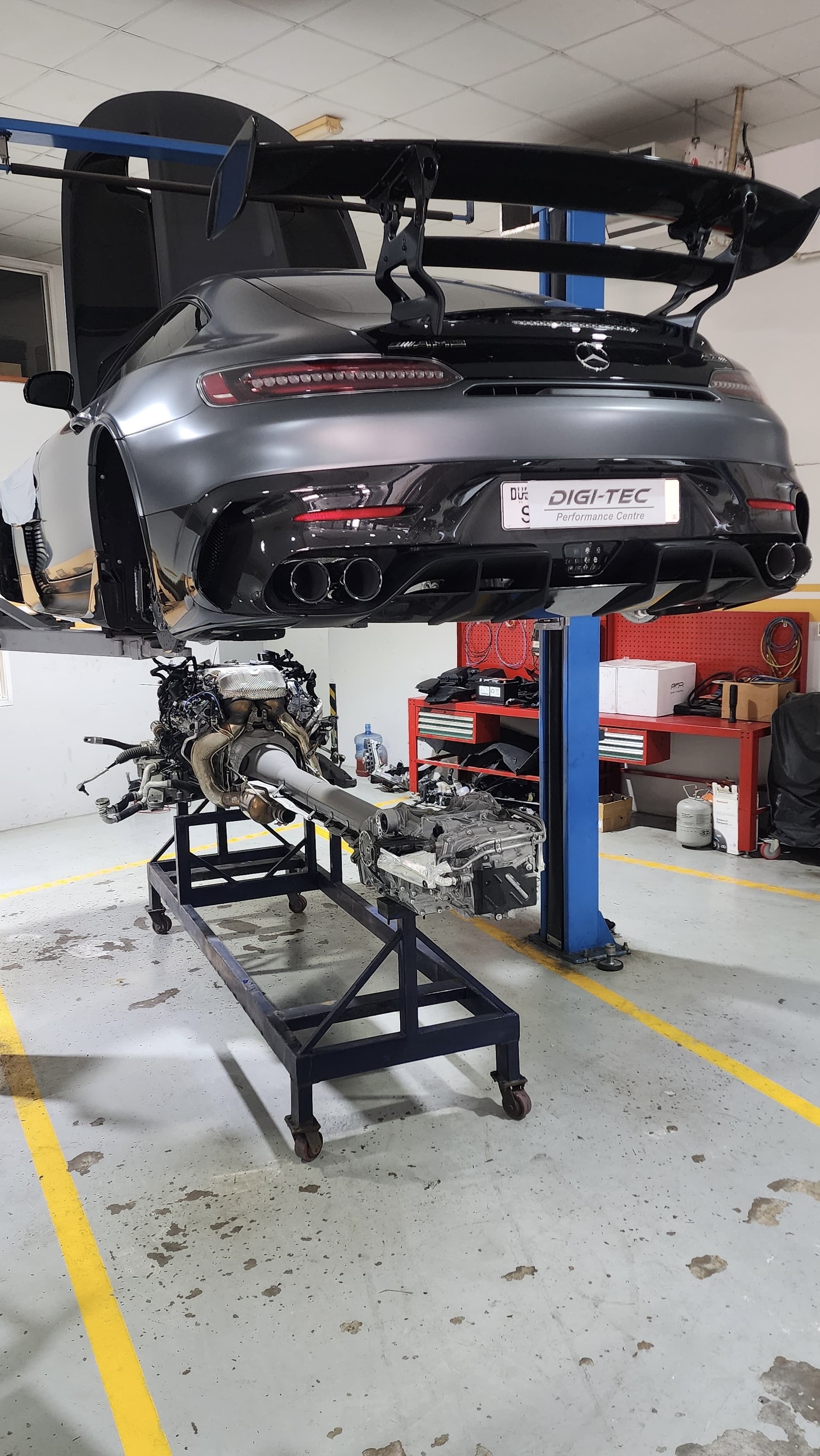 صورة من ورشة ديجي-تك لمقال مرسيدس AMG GT Black Series: مشروع مخصص من 730 إلى 1300 حصان